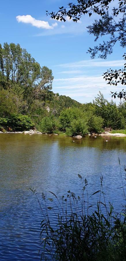 Camping Avec Piscine Et Riviere A Tournon Sur Rhone Ardeche Exterior photo